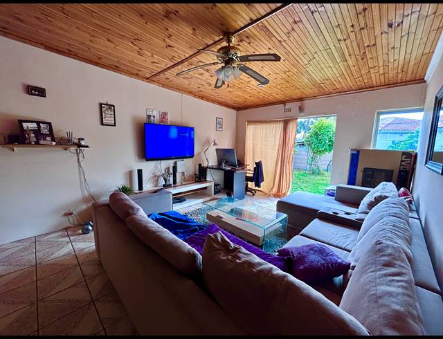 4 BEDROOM HOUSE FOR SALE IN RUYTERWACHT